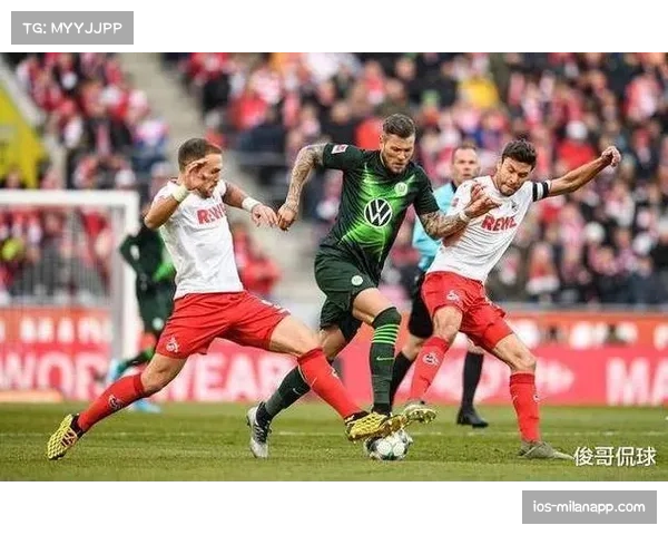 沃尔夫斯堡中前场补强荷兰新帅西莫尼斯主导攻势足球 沃尔夫斯堡中前场补强荷兰新帅西莫尼斯主导攻势足球